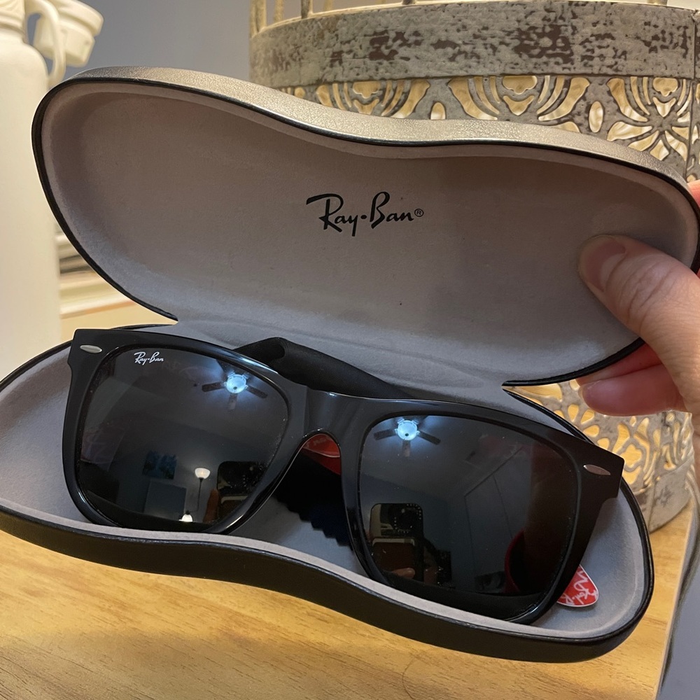 Ray-ban wayfarer sunglasses